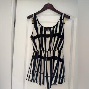 Black & White Geometric Sleeveless Blouse